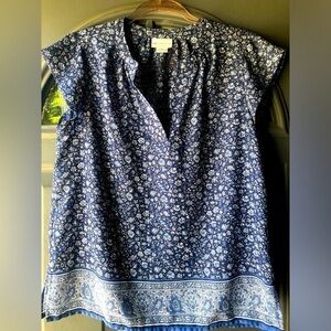 Liz Claiborne Medium Blue Floral Printed Blouse size Small